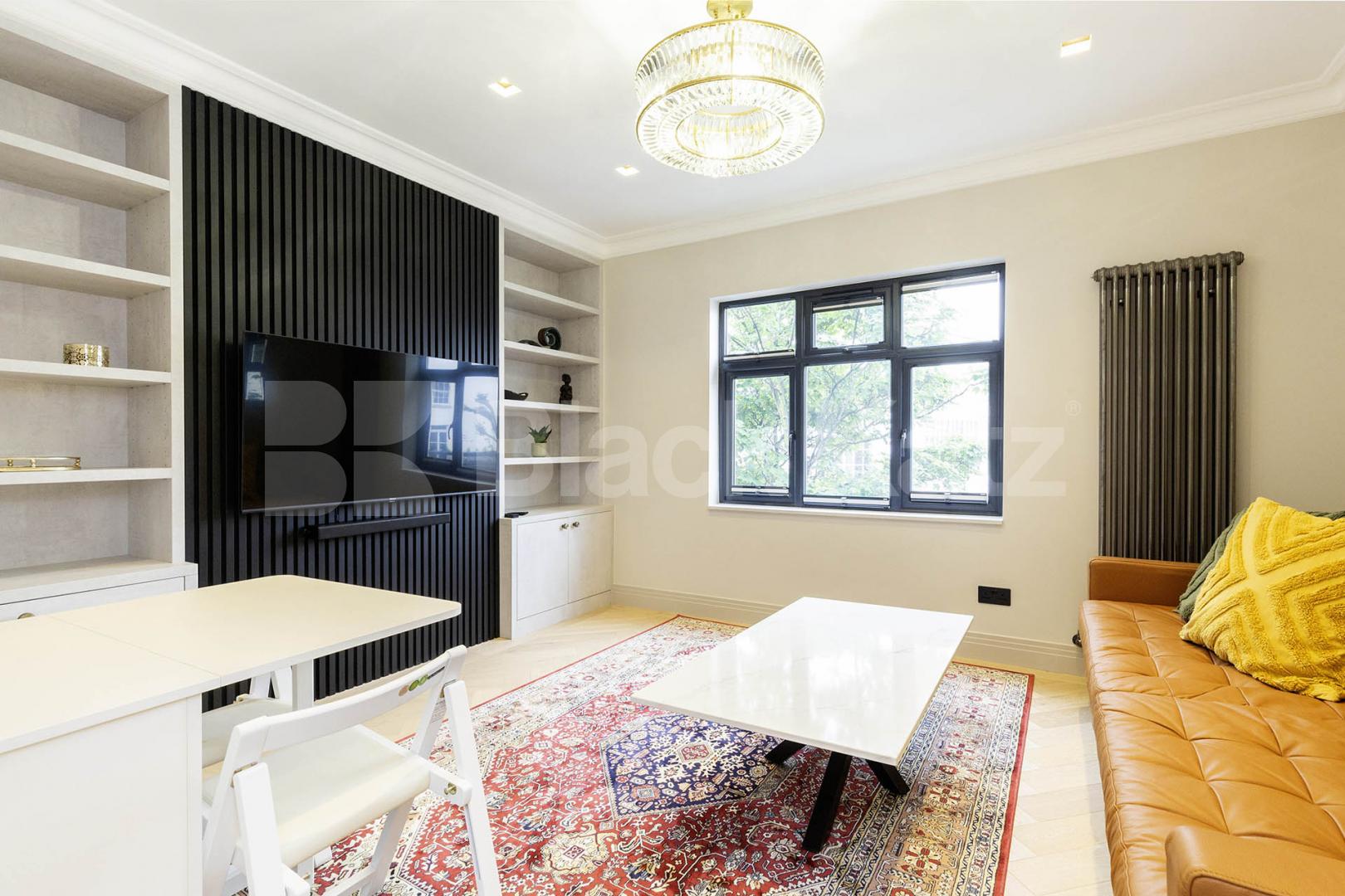 			MINS TO REGENTS PARK & TUBE!, 1 Bedroom, 1 bath, 1 reception Flat			 Parkway, Camden